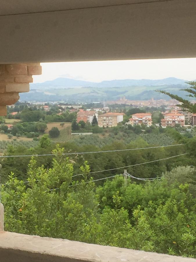 Tabano Ristorante-Casolare Bed & Breakfast Iesi Dış mekan fotoğraf