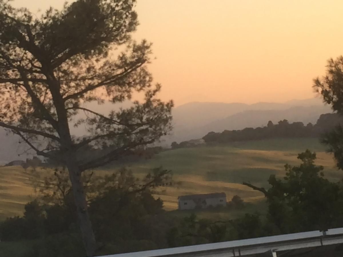 Tabano Ristorante-Casolare Bed & Breakfast Iesi Dış mekan fotoğraf