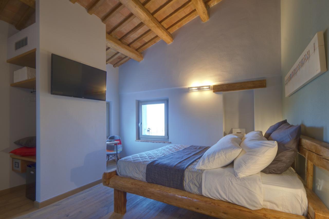 Tabano Ristorante-Casolare Bed & Breakfast Iesi Dış mekan fotoğraf