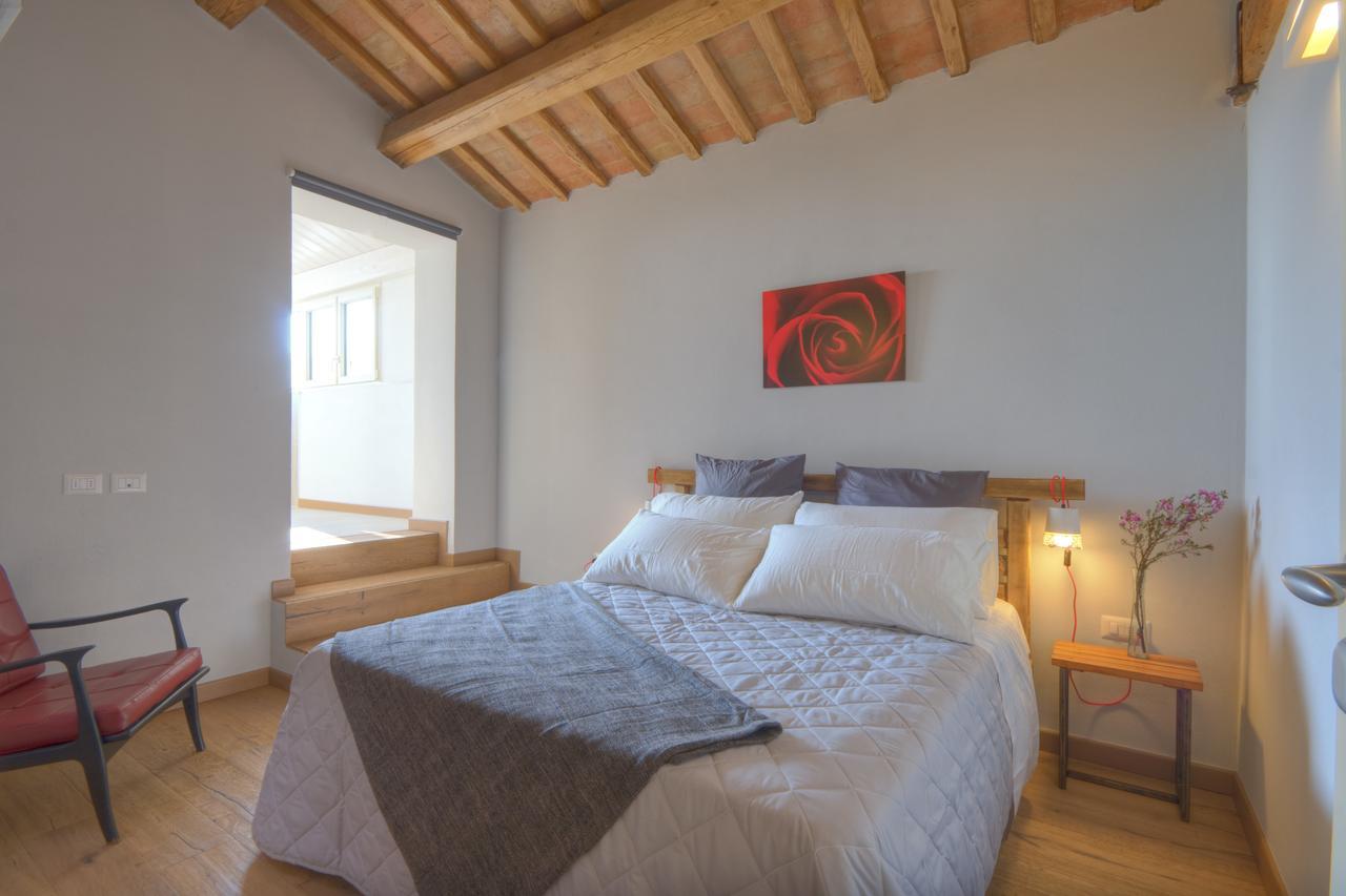 Tabano Ristorante-Casolare Bed & Breakfast Iesi Dış mekan fotoğraf